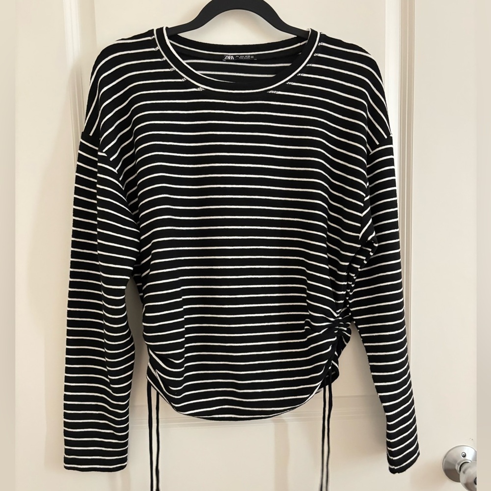 Zara Long Sleeve Black and White Striped Top